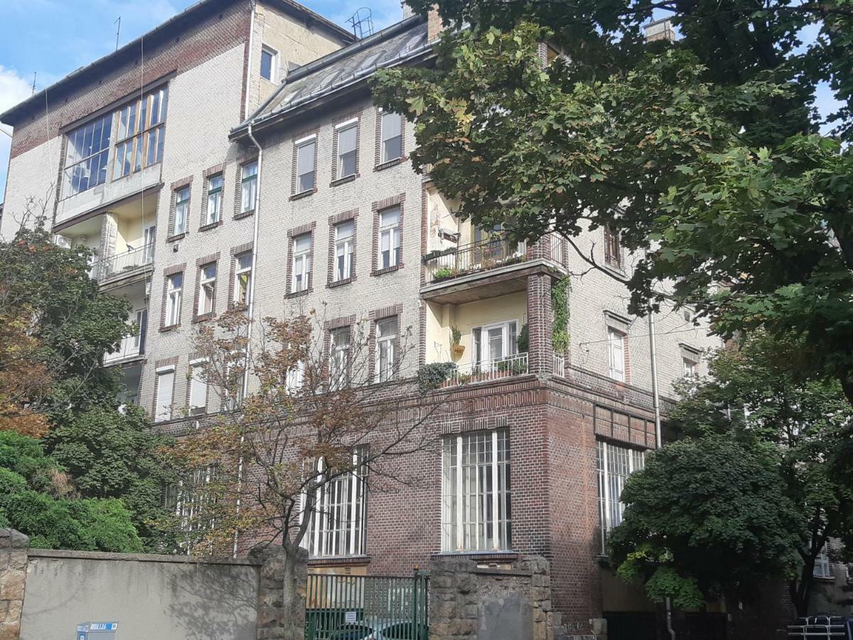 2 Bedroom Apartment Near Heroes Square — Photos 2