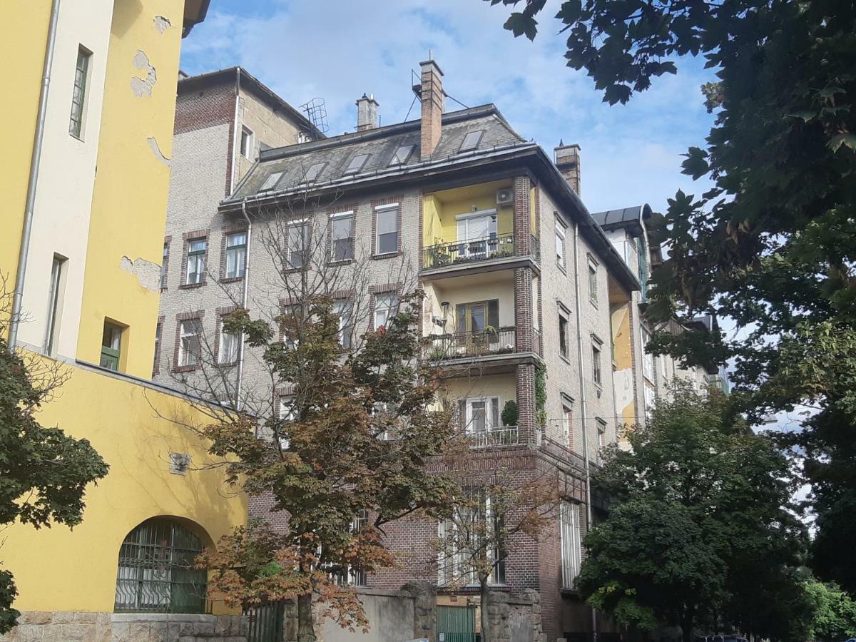 2 Bedroom Apartment Near Heroes Square, Budapest
